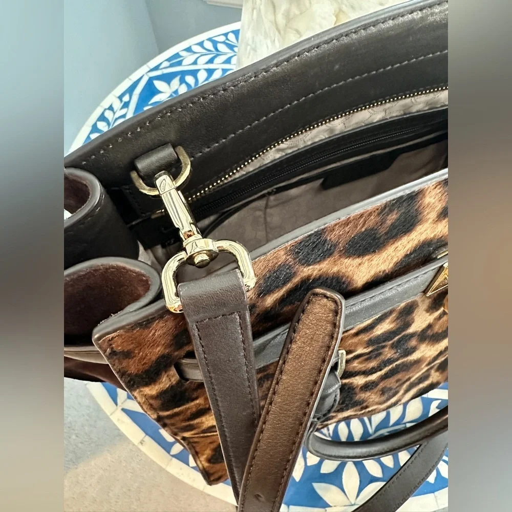 Michael Kors Hamilton Leopard Calf Hair and Suede Handbag - Picture 4 of 10